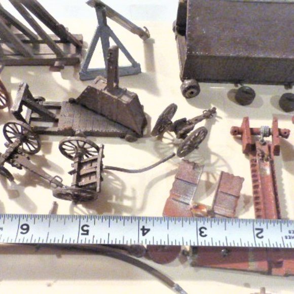 Huge Lot of LEAD Figures Lead WARRIORS Lead Men Unpainted Lead Figurines Dungeon - Picture 14 of 15